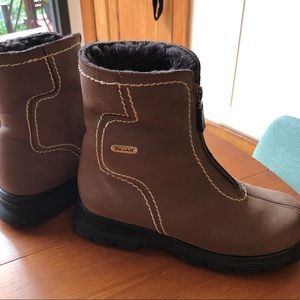 Pajar Tan Sheepskin Leather Boots